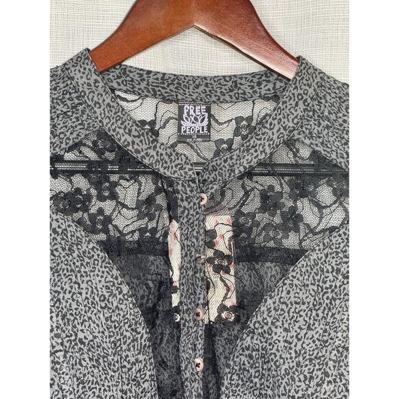Free People Sz 10 3/4 Sleeve Blouse Black Gray Leopard Print Lace Button Front - Picture 2 of 6